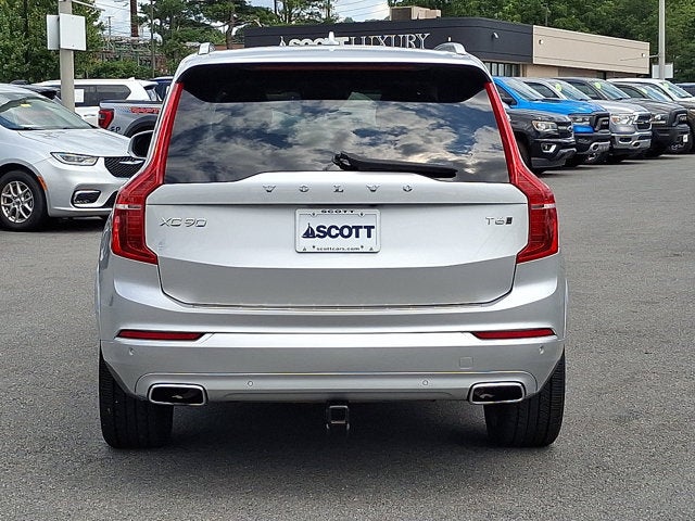 2021 Volvo XC90 Momentum