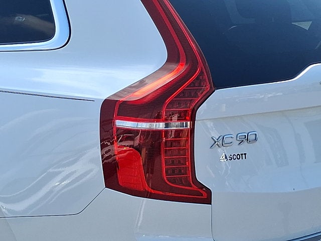 2020 Volvo XC90 Momentum