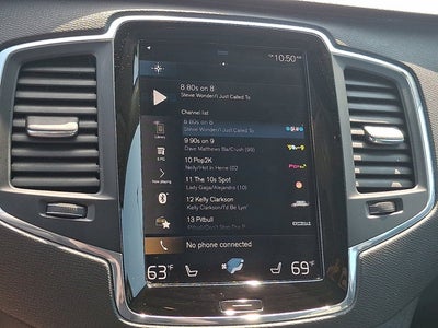 2020 Volvo XC90 Momentum