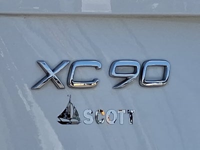 2020 Volvo XC90 Momentum