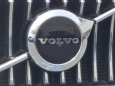 2020 Volvo XC90 Momentum