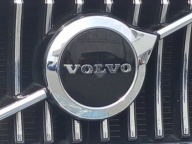 2020 Volvo XC90 Momentum