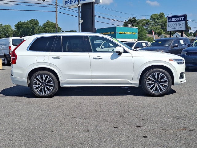 2020 Volvo XC90 Momentum