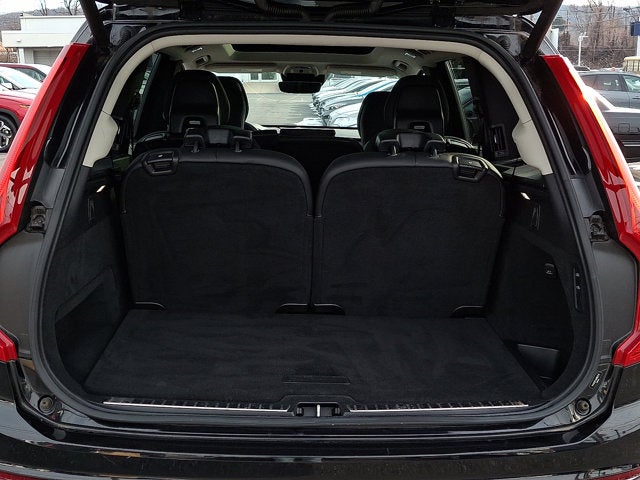 2022 Volvo XC90 Inscription