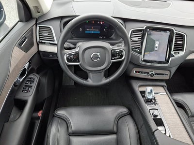 2023 Volvo XC90 Recharge Plug-In Hybrid Ultimate Bright Theme