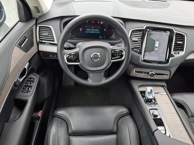 2023 Volvo XC90 Recharge Plug-In Hybrid Ultimate Bright Theme