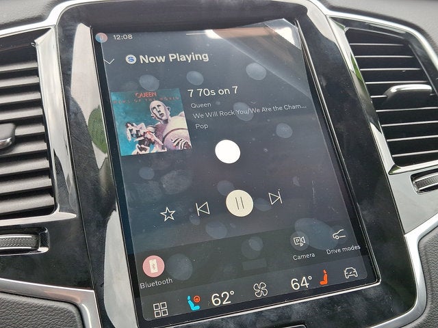 2023 Volvo XC90 Recharge Plug-In Hybrid Ultimate Bright Theme