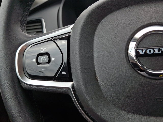 2023 Volvo XC90 Recharge Plug-In Hybrid Ultimate Bright Theme