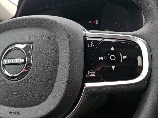 2023 Volvo XC90 Recharge Plug-In Hybrid Ultimate Bright Theme