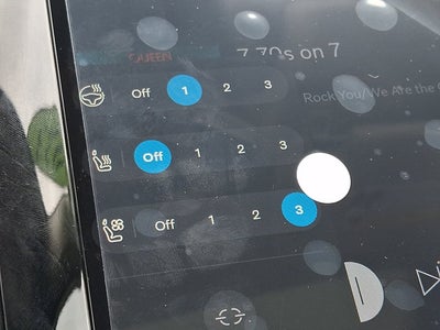 2023 Volvo XC90 Recharge Plug-In Hybrid Ultimate Bright Theme