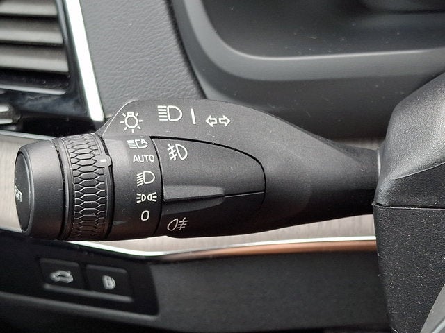 2023 Volvo XC90 Recharge Plug-In Hybrid Ultimate Bright Theme