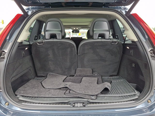 2023 Volvo XC90 Recharge Plug-In Hybrid Ultimate Bright Theme