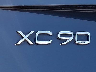 2024 Volvo XC90 Recharge Plug-In Hybrid Ultimate Bright Theme