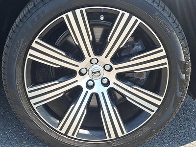 2024 Volvo XC90 Recharge Plug-In Hybrid Ultimate Bright Theme