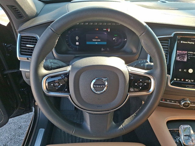 2024 Volvo XC90 Recharge Plug-In Hybrid Ultimate Bright Theme