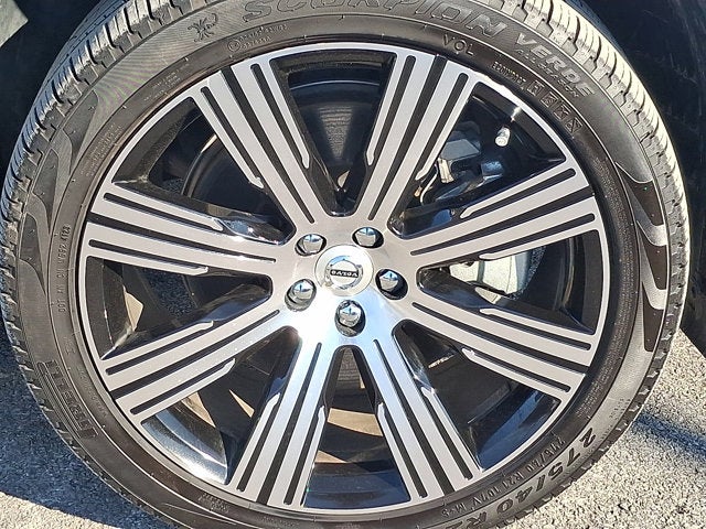 2024 Volvo XC90 Recharge Plug-In Hybrid Ultimate Bright Theme