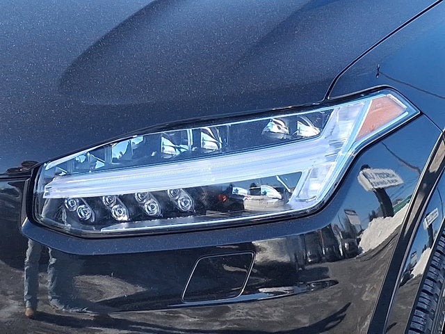 2024 Volvo XC90 Recharge Plug-In Hybrid Ultimate Bright Theme