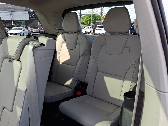 2024 Volvo XC90 Recharge Plug-In Hybrid Ultimate Bright Theme