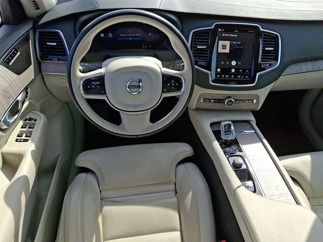 2024 Volvo XC90 Recharge Plug-In Hybrid Ultimate Bright Theme