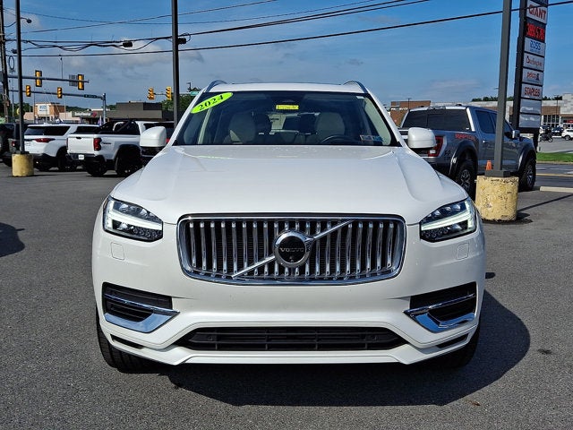 2024 Volvo XC90 Recharge Plug-In Hybrid Ultimate Bright Theme