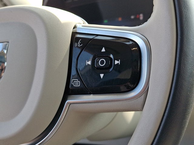 2024 Volvo XC90 Recharge Plug-In Hybrid Ultimate Bright Theme