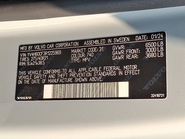 2024 Volvo XC90 Recharge Plug-In Hybrid Ultimate Bright Theme