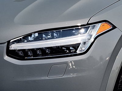 2024 Volvo XC90 Recharge Plug-In Hybrid Ultimate Bright Theme
