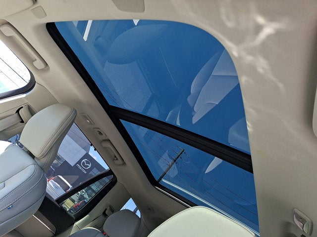 2024 Volvo XC90 Recharge Plug-In Hybrid Ultimate Bright Theme