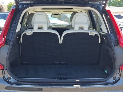 2024 Volvo XC90 Recharge Plug-In Hybrid Ultimate Bright Theme