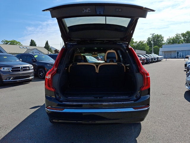 2024 Volvo XC90 Recharge Plug-In Hybrid Ultimate Bright Theme