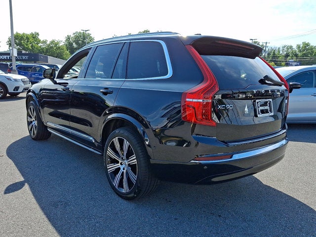2024 Volvo XC90 Recharge Plug-In Hybrid Ultimate Bright Theme