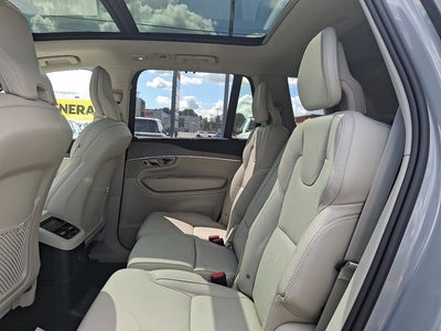 2024 Volvo XC90 Recharge Plug-In Hybrid Ultimate Bright Theme