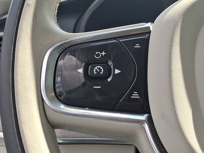 2024 Volvo XC90 Recharge Plug-In Hybrid Ultimate Bright Theme