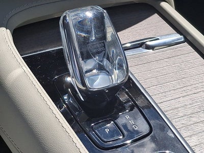 2024 Volvo XC90 Recharge Plug-In Hybrid Ultimate Bright Theme