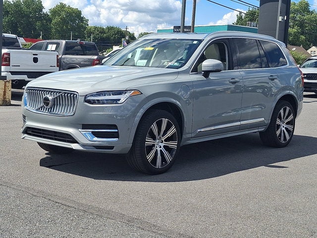 2024 Volvo XC90 Recharge Plug-In Hybrid Ultimate Bright Theme