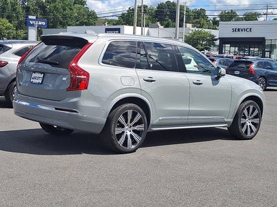 2024 Volvo XC90 Recharge Plug-In Hybrid Ultimate Bright Theme