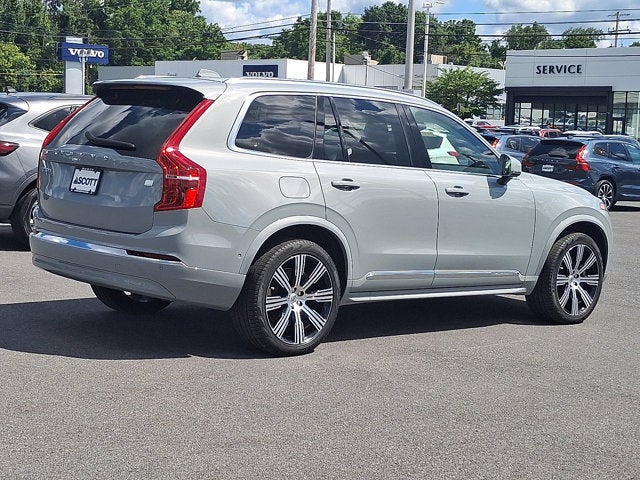 2024 Volvo XC90 Recharge Plug-In Hybrid Ultimate Bright Theme