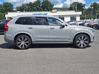 2024 Volvo XC90 Recharge Plug-In Hybrid Ultimate Bright Theme