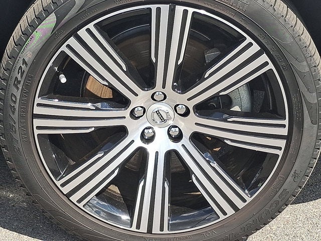 2024 Volvo XC90 Recharge Plug-In Hybrid Ultimate Bright Theme