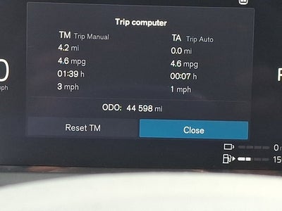 2024 Volvo XC90 Recharge Plug-In Hybrid Ultimate Bright Theme