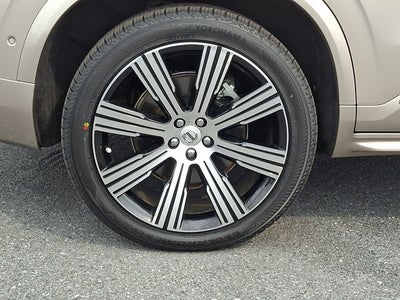 2024 Volvo XC90 Recharge Plug-In Hybrid Ultimate Bright Theme