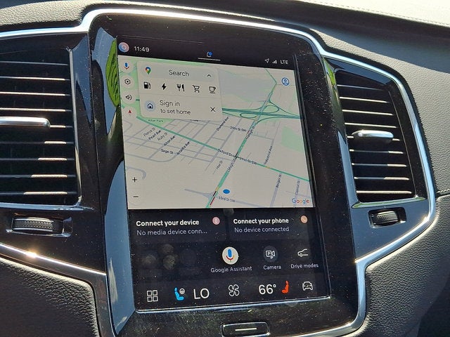 2024 Volvo XC90 Recharge Plug-In Hybrid Ultimate Bright Theme