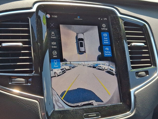 2024 Volvo XC90 Recharge Plug-In Hybrid Ultimate Bright Theme