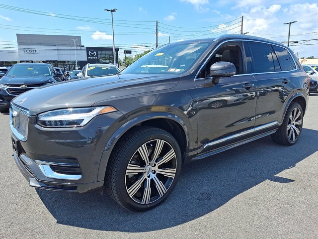 2024 Volvo XC90 Recharge Plug-In Hybrid Ultimate Bright Theme