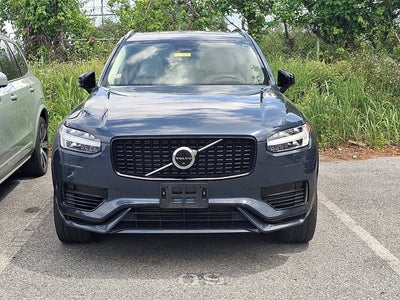 2023 Volvo XC90 Recharge Plug-In Hybrid Ultimate Dark Theme