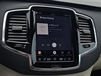 2023 Volvo XC90 Recharge Plug-In Hybrid Ultimate Dark Theme