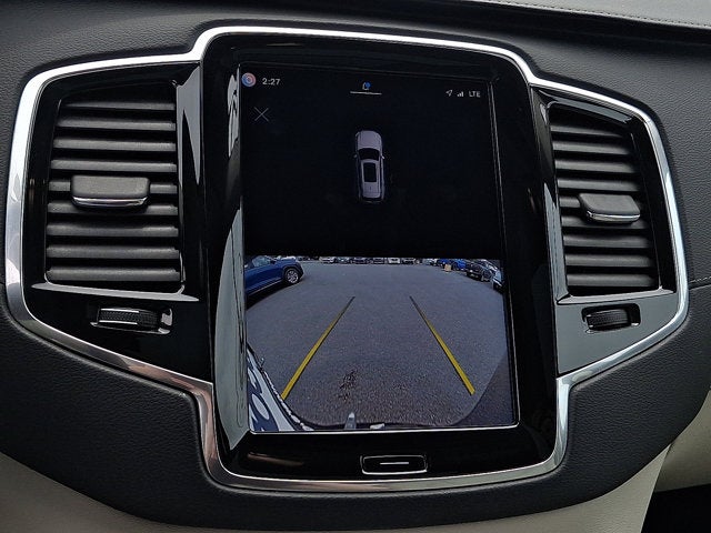 2023 Volvo XC90 Recharge Plug-In Hybrid Ultimate Dark Theme