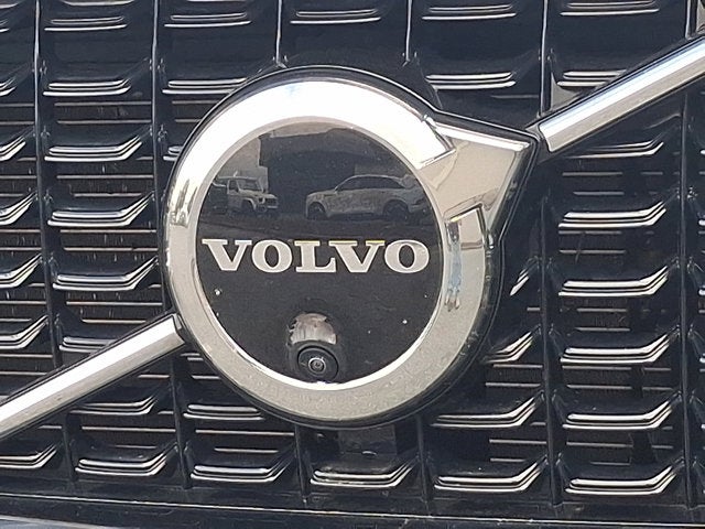 2023 Volvo XC90 Recharge Plug-In Hybrid Ultimate Dark Theme