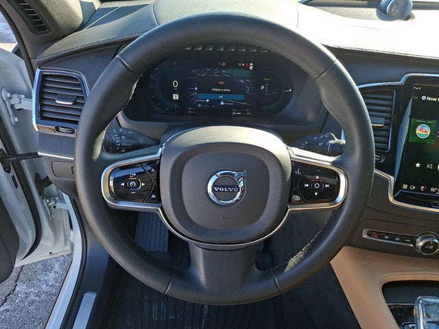 2023 Volvo XC90 Recharge Plug-In Hybrid Ultimate Dark Theme