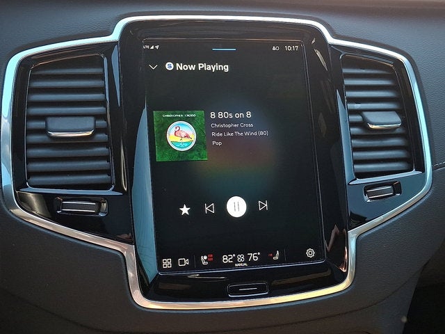 2023 Volvo XC90 Recharge Plug-In Hybrid Ultimate Dark Theme